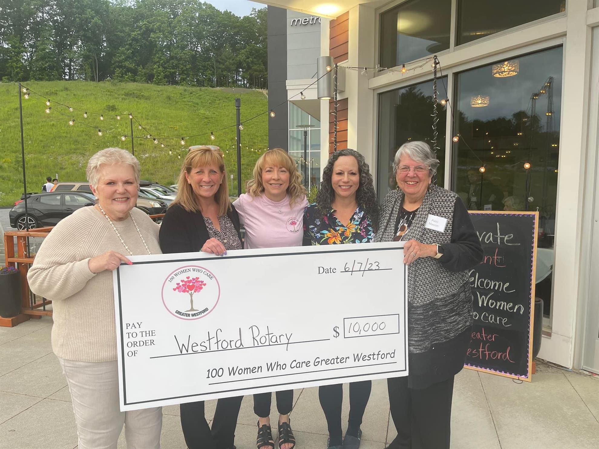 Westford Rotary Receives 10,000 Award Rotary District 7910